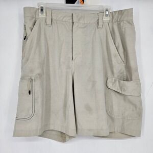 Huk Fishing‎ Shorts Mens Large Tan Cargos Utility Zip Pocket Performance FLAWS